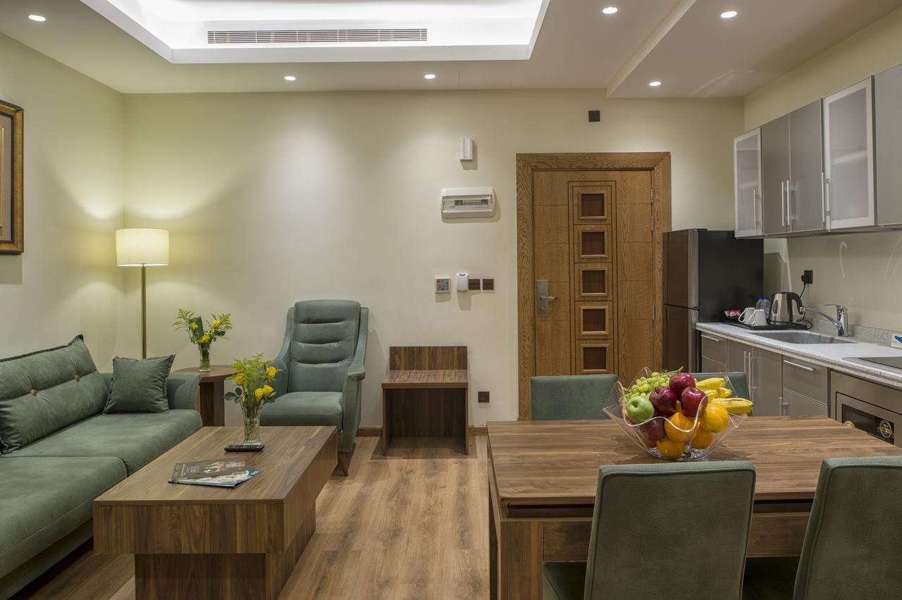 Classical Hotel Suites Jeddah Exterior photo